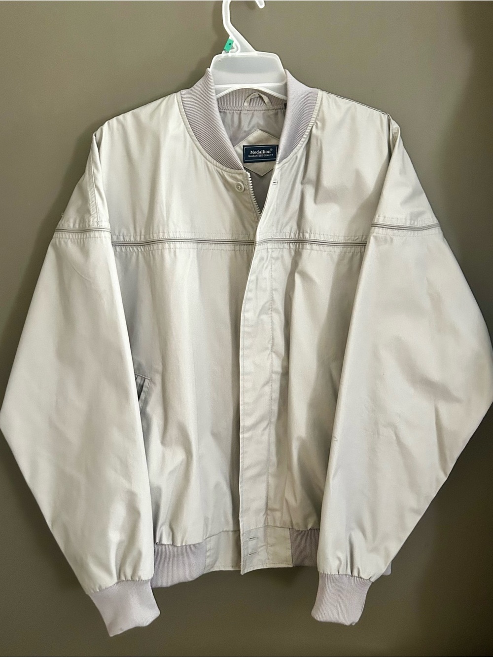 Vintage 90’s Medallion Men's Gray/Cream Bomber Jacket